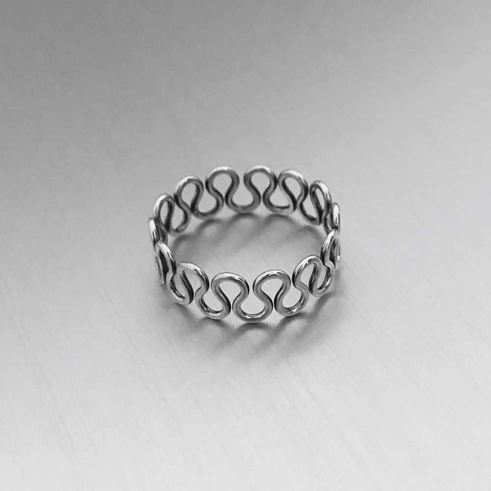 Sterling Silver Thin Endless Loops Ring - image 7